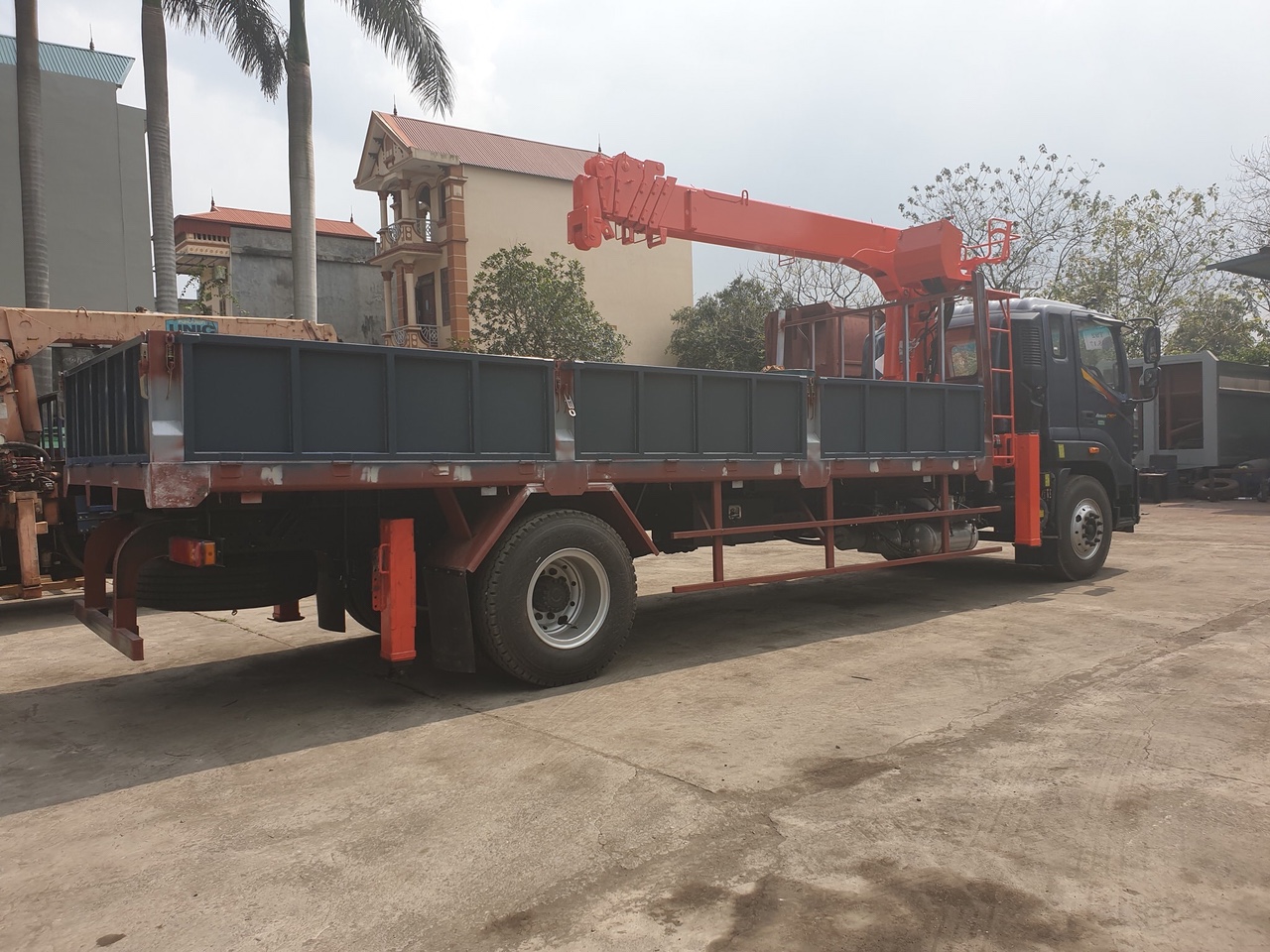 Bảng giá xe tải gắn cẩu cập nhật mới nhất tại đại lý #21 Bảng giá xe tải gắn cẩu cập nhật mới nhất tại đại lý